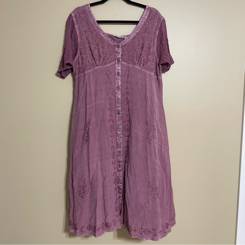 Soft Surroundings Embroidered Short Sleeve Midi Dress purple‎ pink boho medium